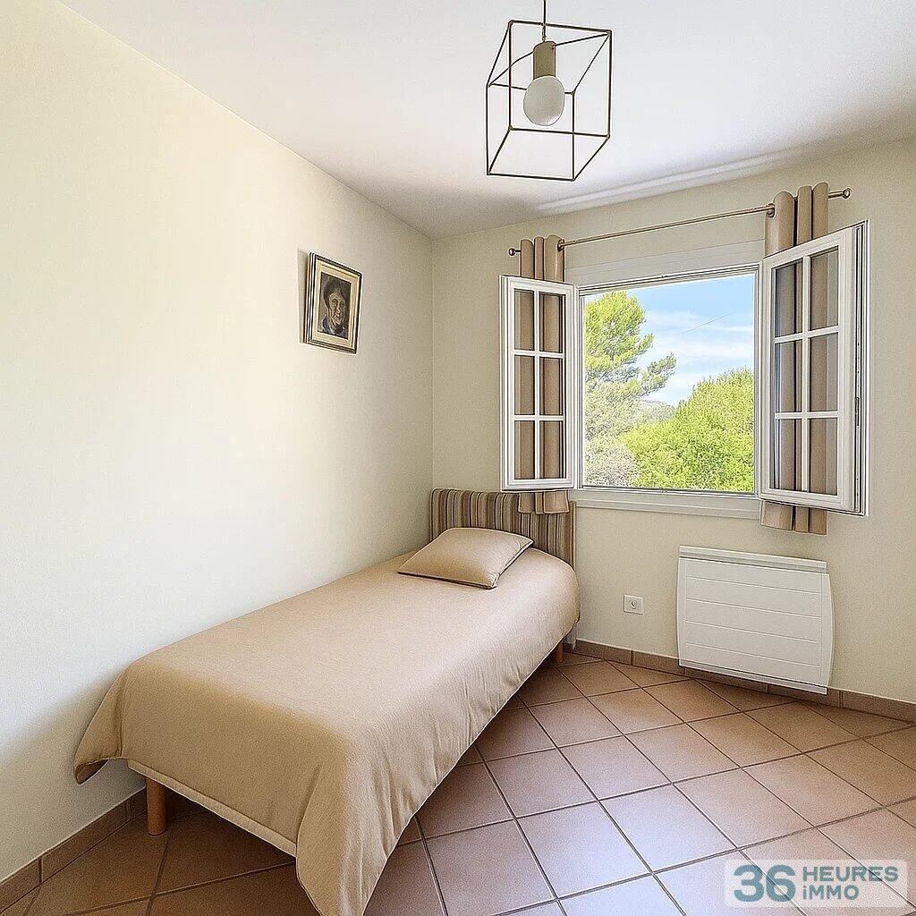 Mouans-Sartoux – Maison de ville F4 traversante avec cour de 44 m²