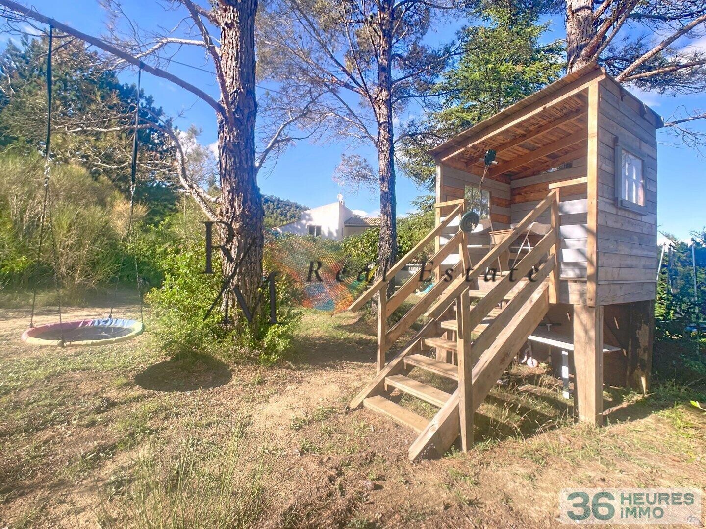Grande Propriété de Caractère avec Piscine et Vaste Terrain à Rognes