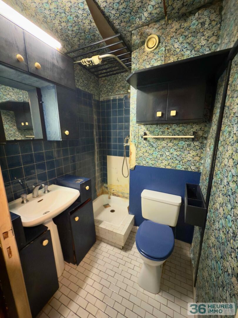 Studio avec cave et parking