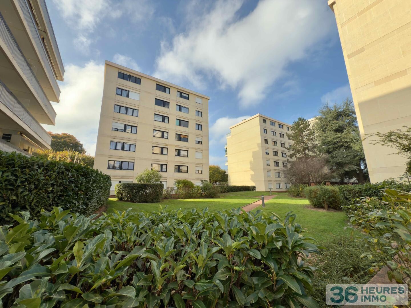 Studio avec cave et parking