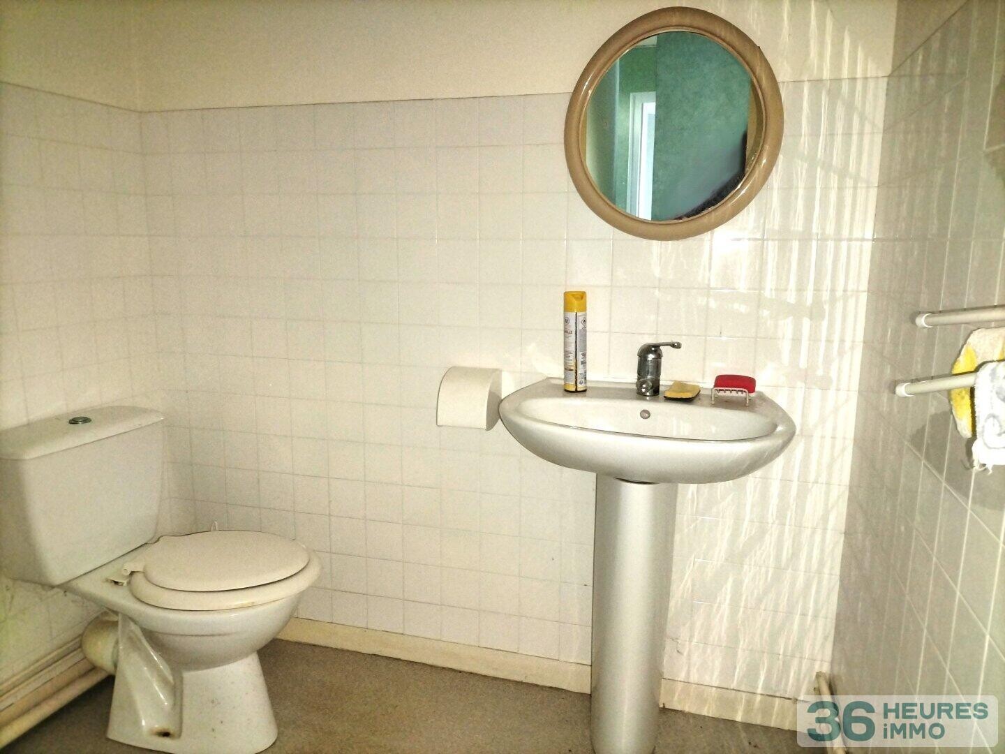 Ancien presbytère sur Beaumont Hague à RENOVER