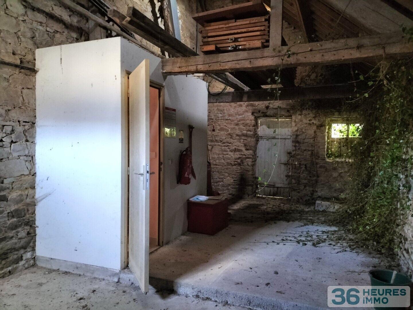 Ancien presbytère sur Beaumont Hague à RENOVER