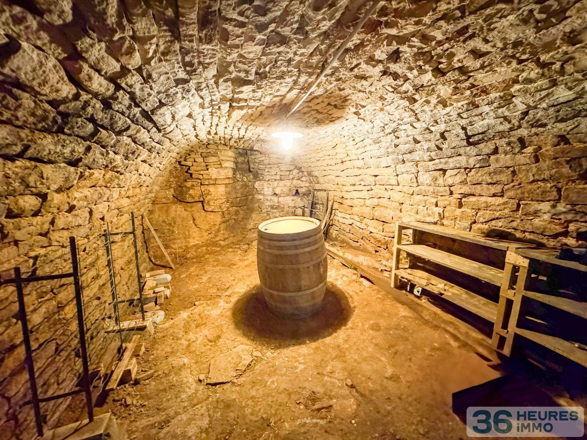 Maison de 172 m² à terminer, gros œuvre rénové