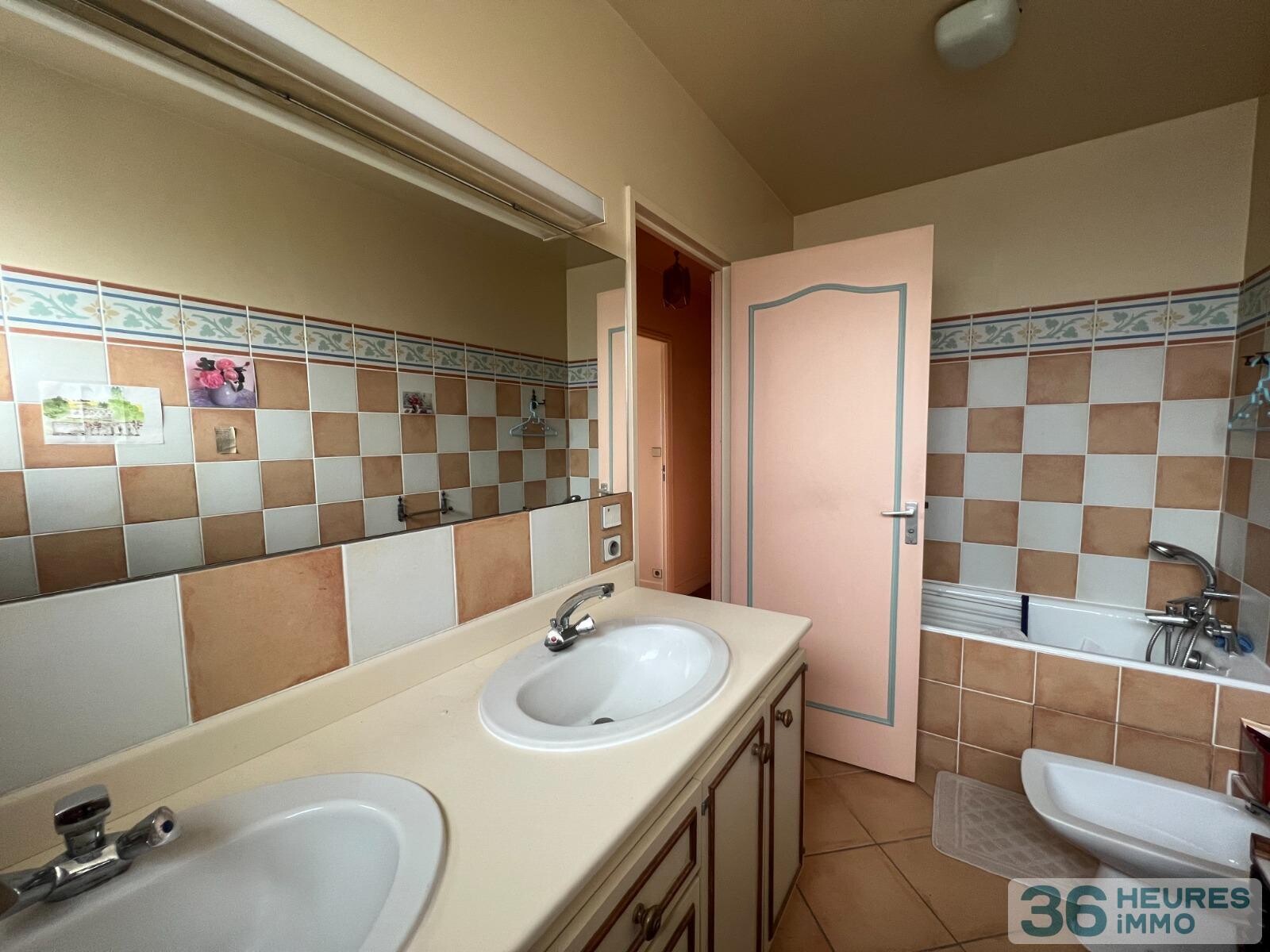 Appartement T3 LES LILAS 