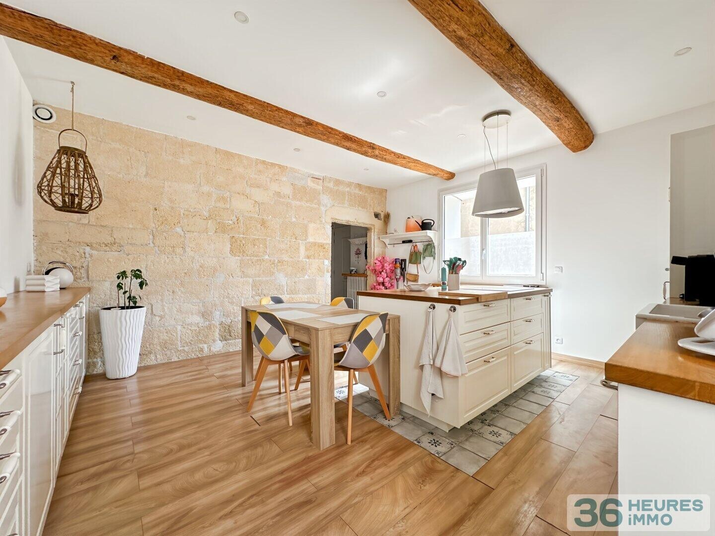 MAISON DE VILLAGE ENTIÈREMENT RÉNOVÉE