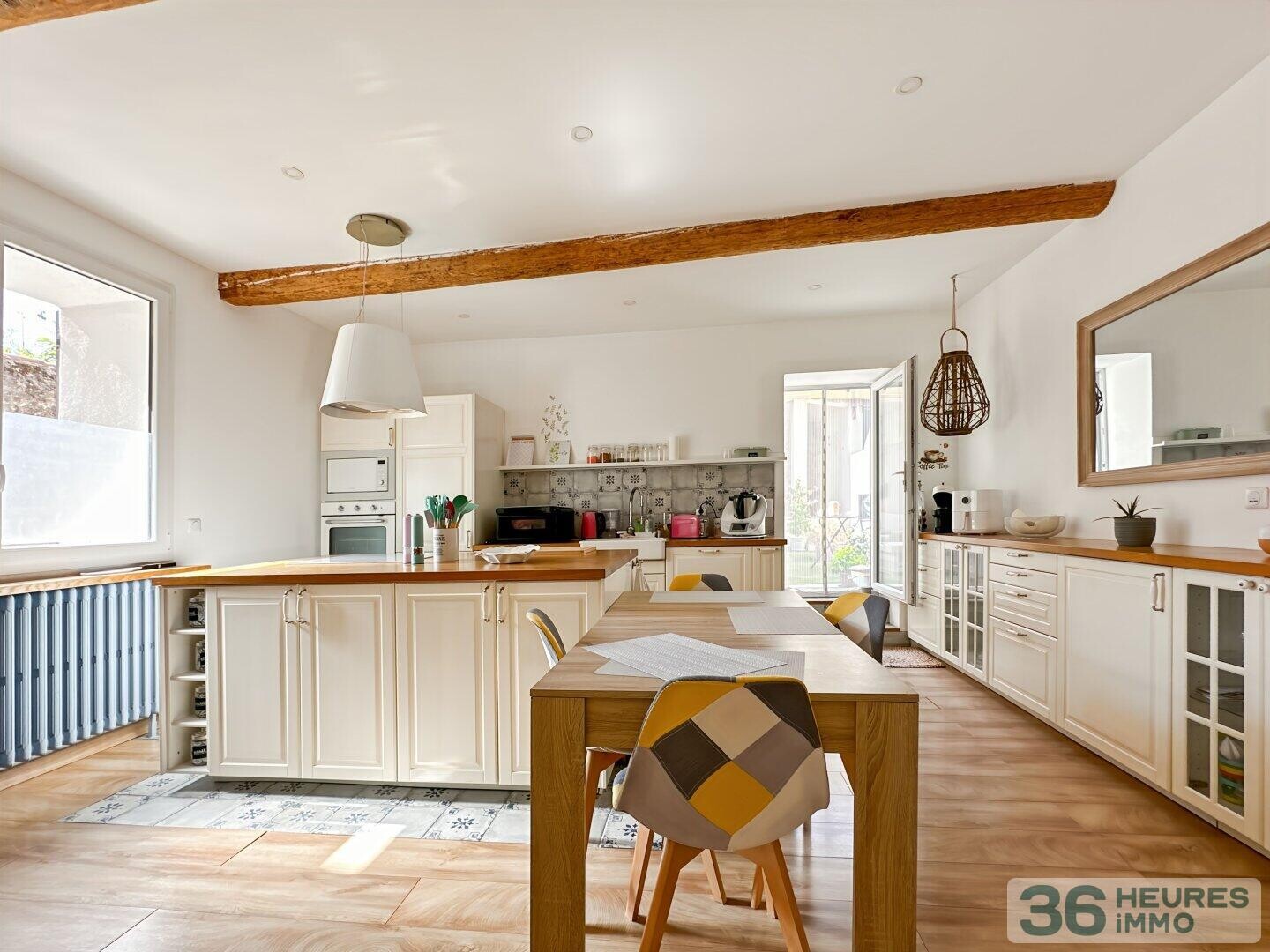 MAISON DE VILLAGE ENTIÈREMENT RÉNOVÉE