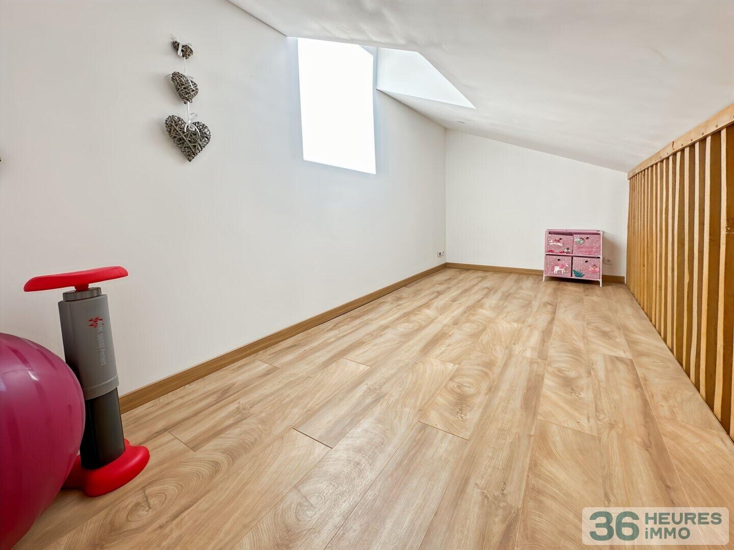 MAISON DE VILLAGE ENTIÈREMENT RÉNOVÉE