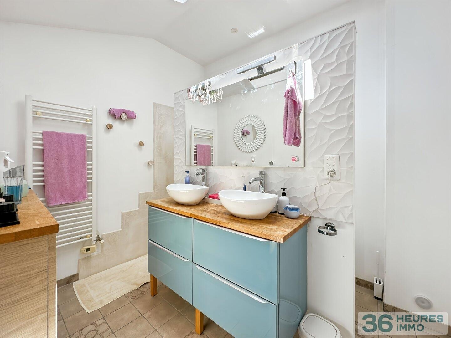 MAISON DE VILLAGE ENTIÈREMENT RÉNOVÉE