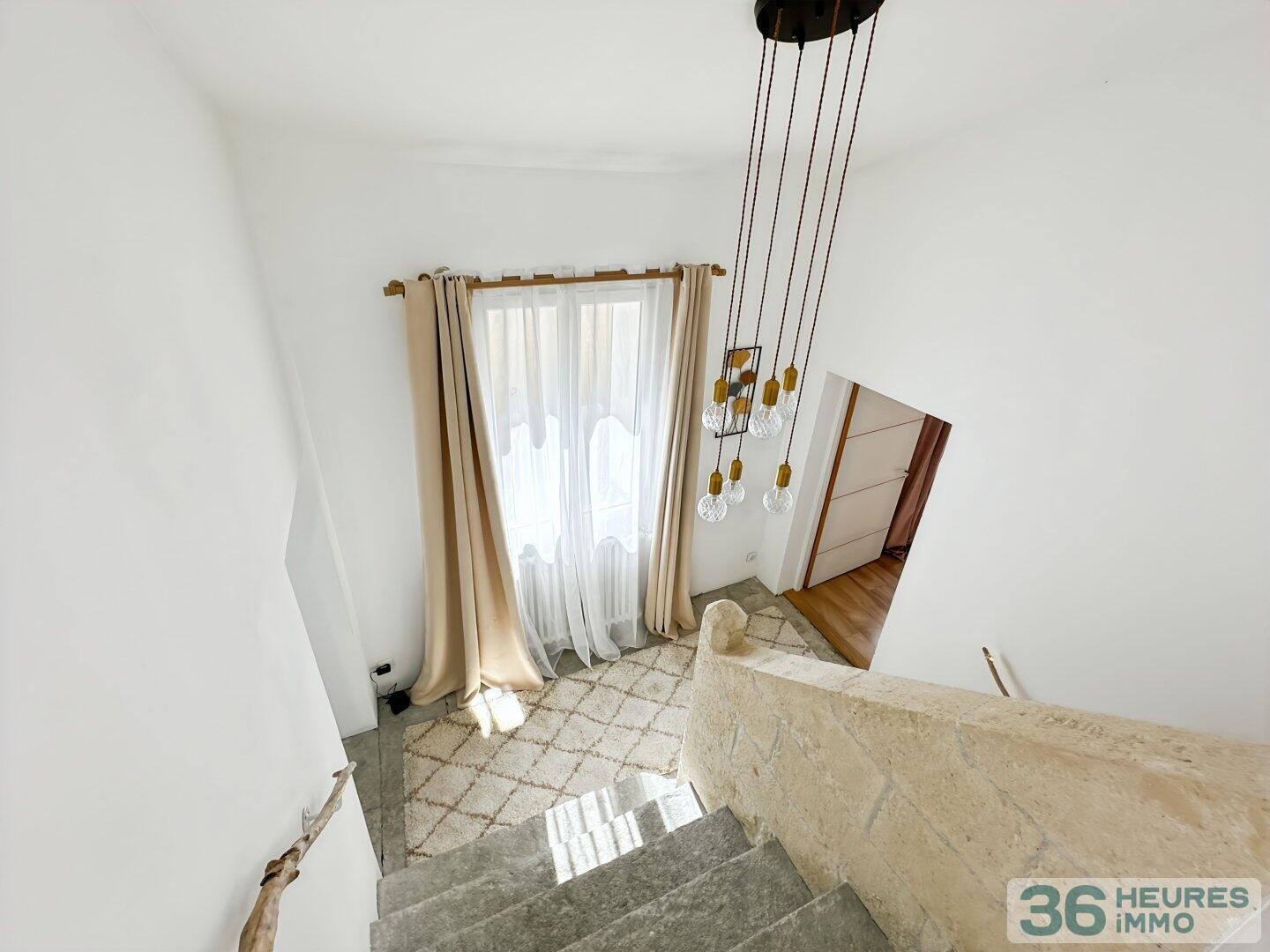 MAISON DE VILLAGE ENTIÈREMENT RÉNOVÉE