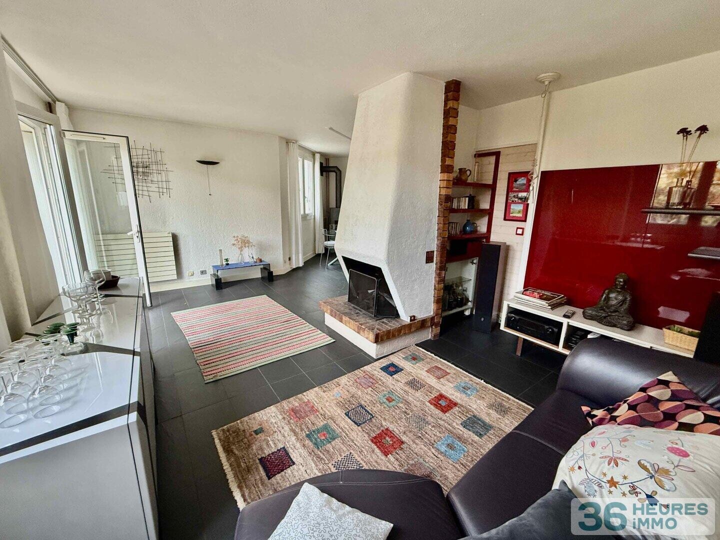 Maison 7 pièces avec jardin