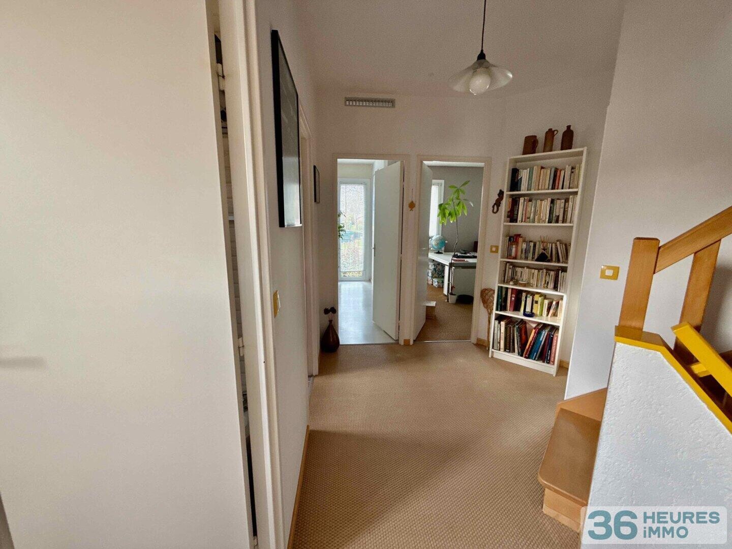 Maison 7 pièces avec jardin