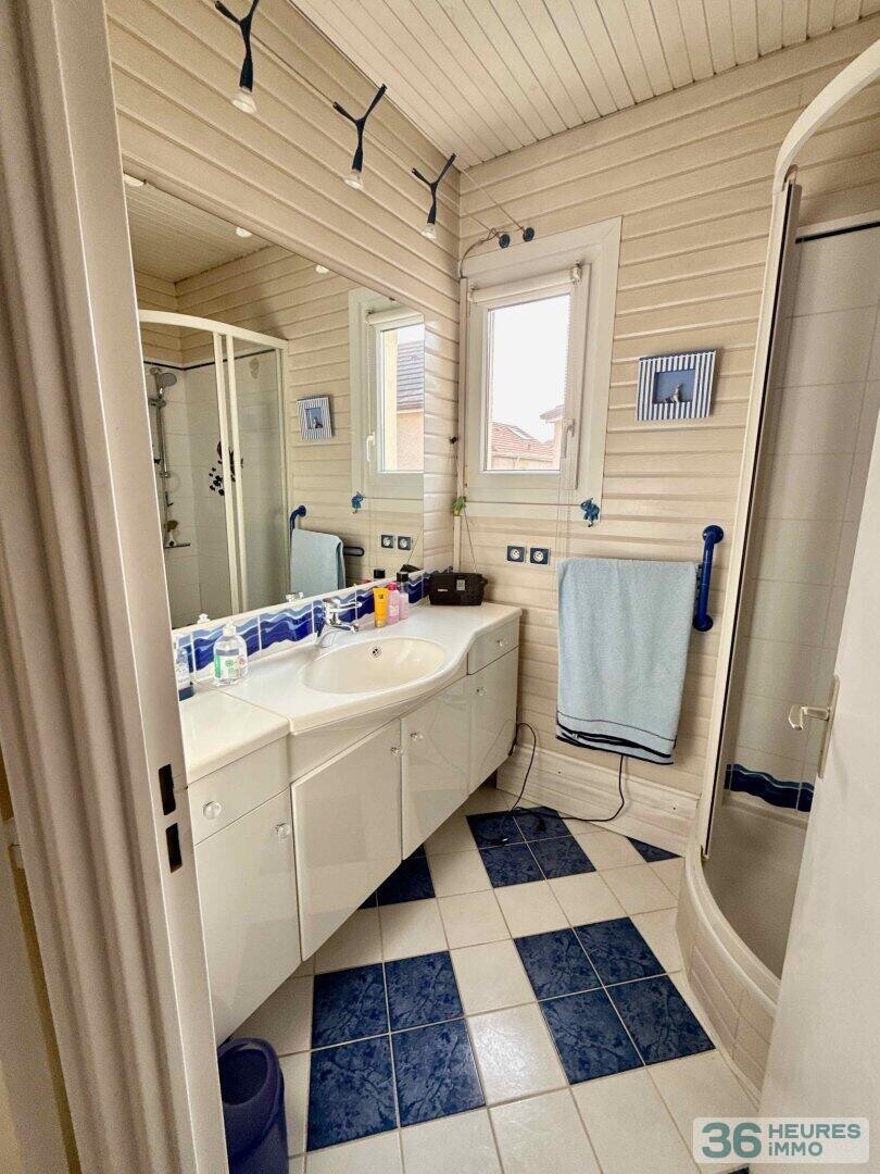 Maison 7 pièces avec jardin