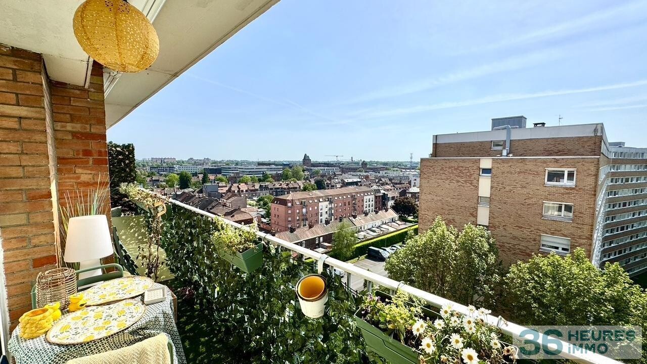 Appartement rénové de 95 m² avec balcon, parc privé et parking en sous-sol