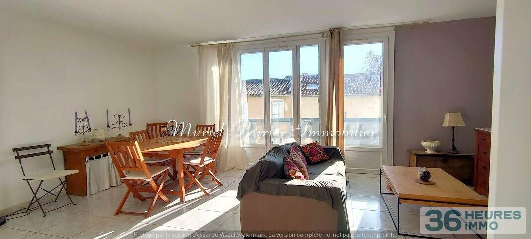 Appartement 3 pièces avec balcon cellier et buanderie.