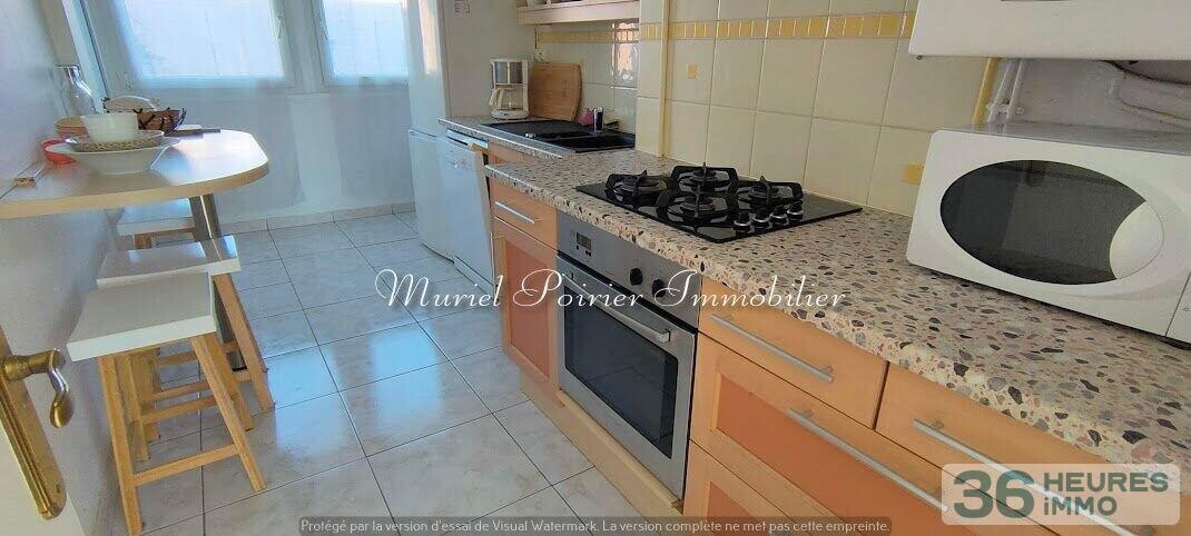 Appartement 3 pièces avec balcon cellier et buanderie.