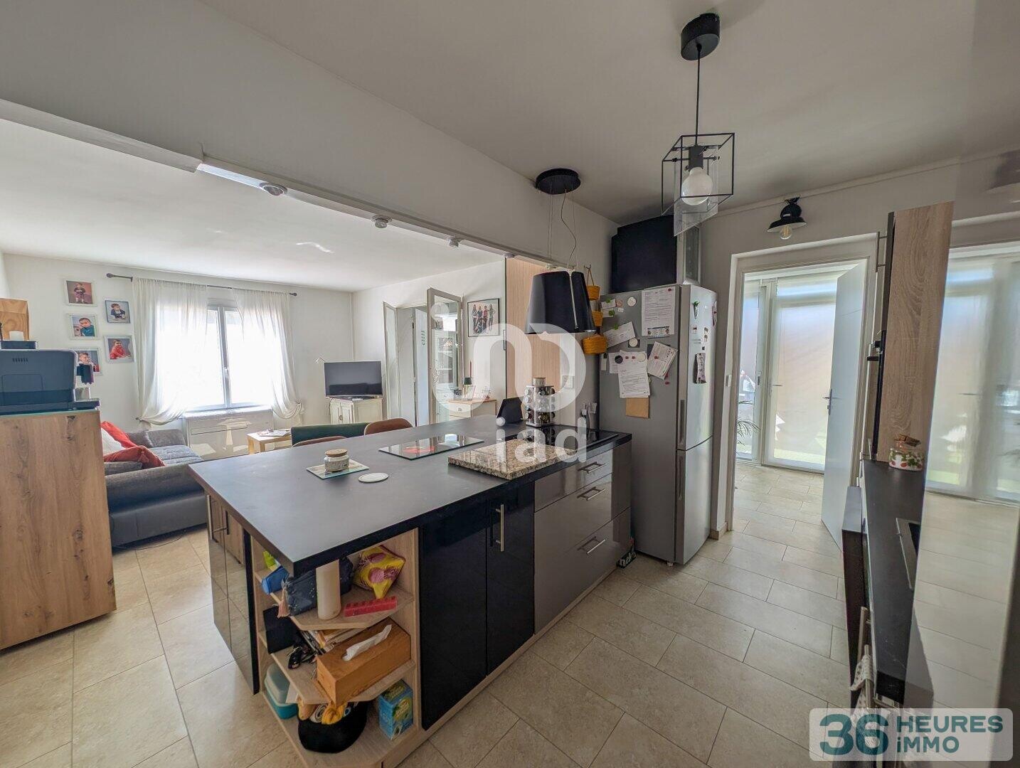 Appartement à Fréjus (83370)   2 chambres  3 pièces  70 m²  69 m² de terrain