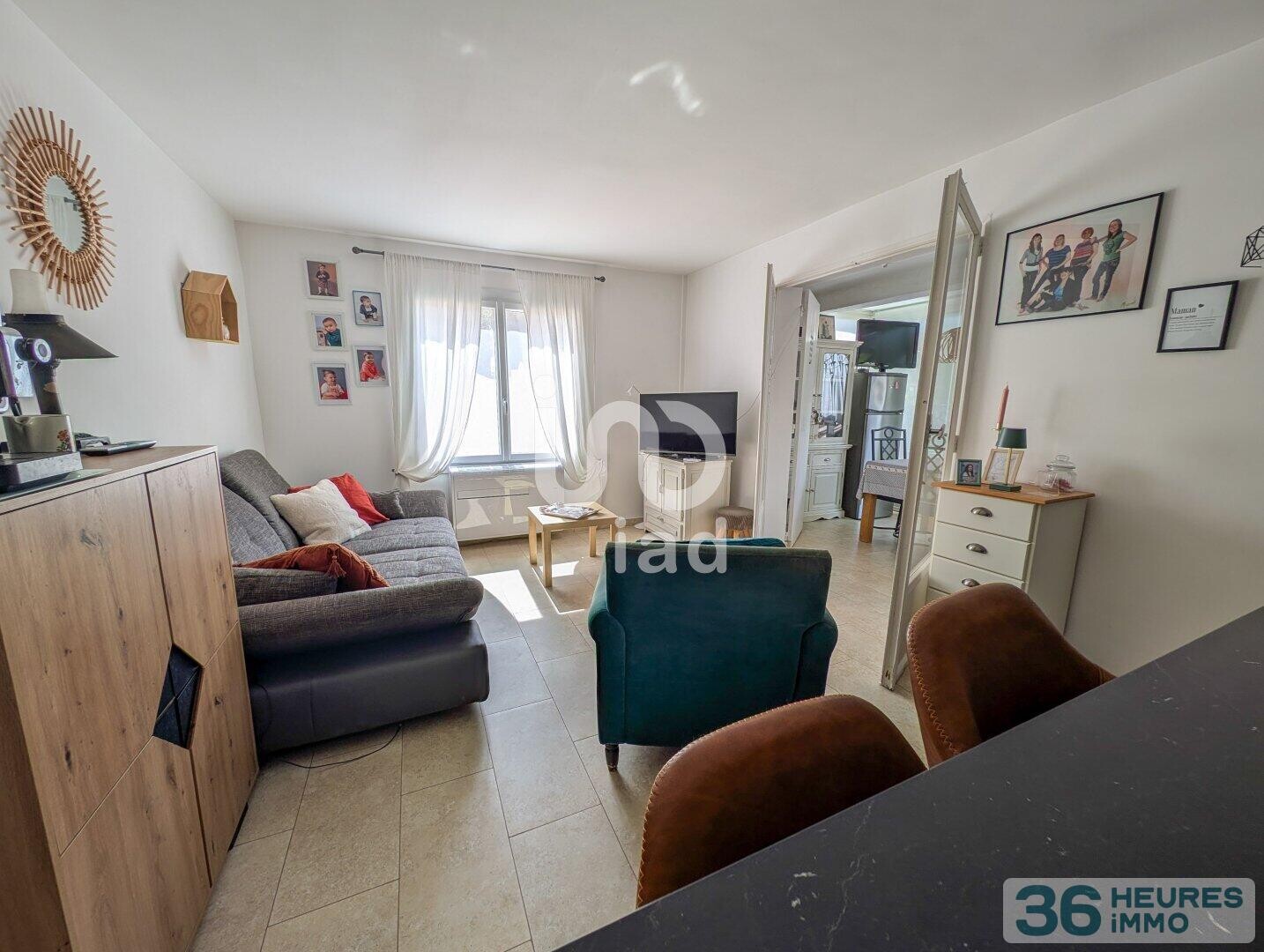 Appartement à Fréjus (83370)   2 chambres  3 pièces  70 m²  69 m² de terrain