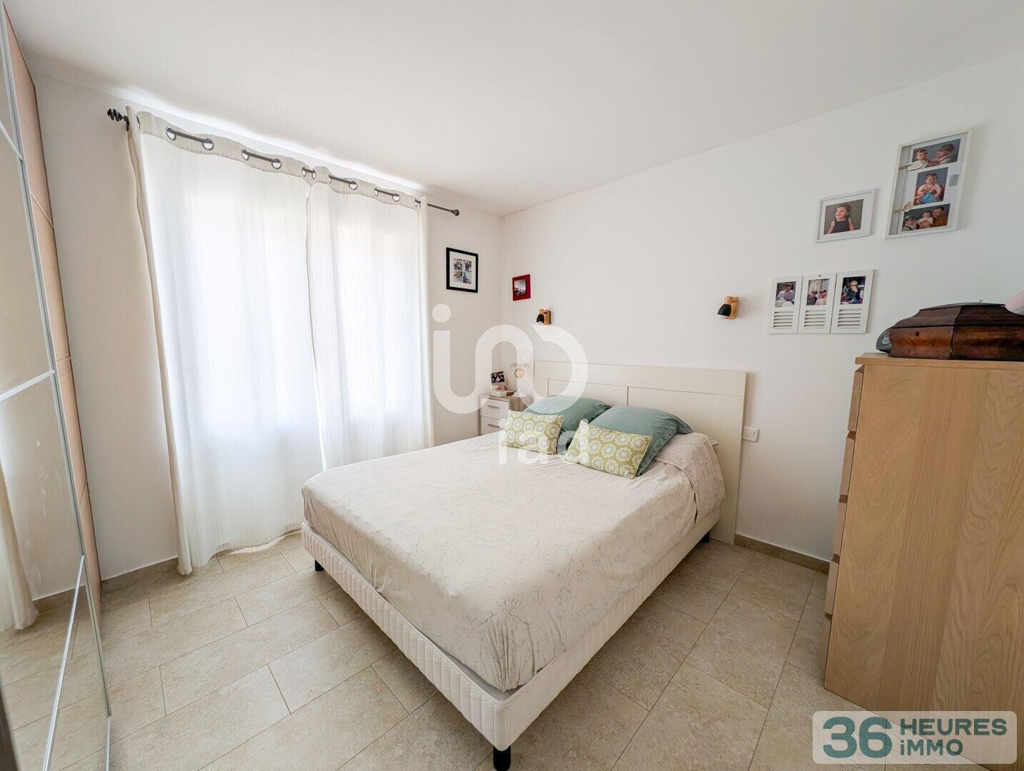 Appartement à Fréjus (83370)   2 chambres  3 pièces  70 m²  69 m² de terrain
