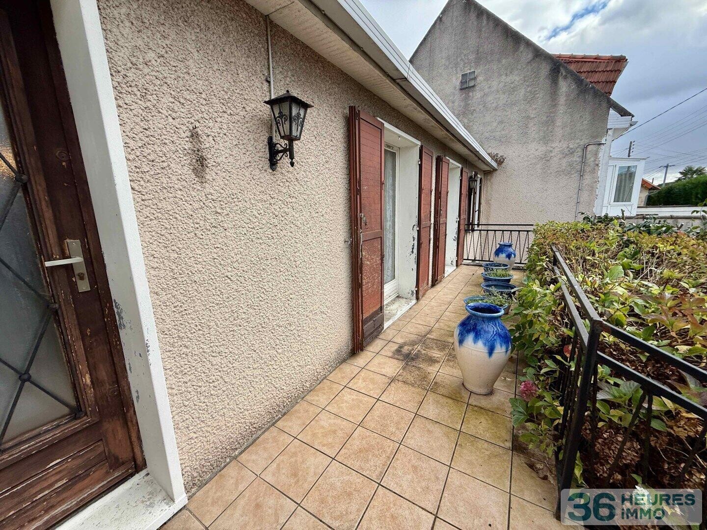 Maison 3 pièces de 83,56 m² + combles non aménagés de 80m² + sous-sol total de 67 m²