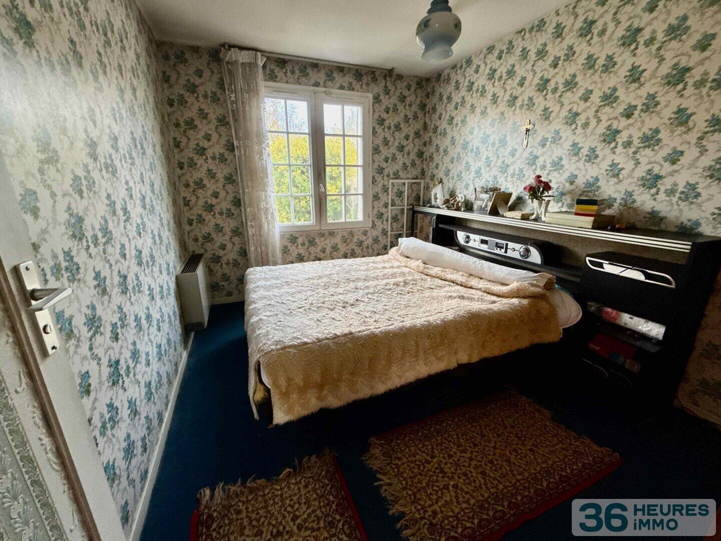 Maison 3 pièces de 83,56 m² + combles non aménagés de 80m² + sous-sol total de 67 m²