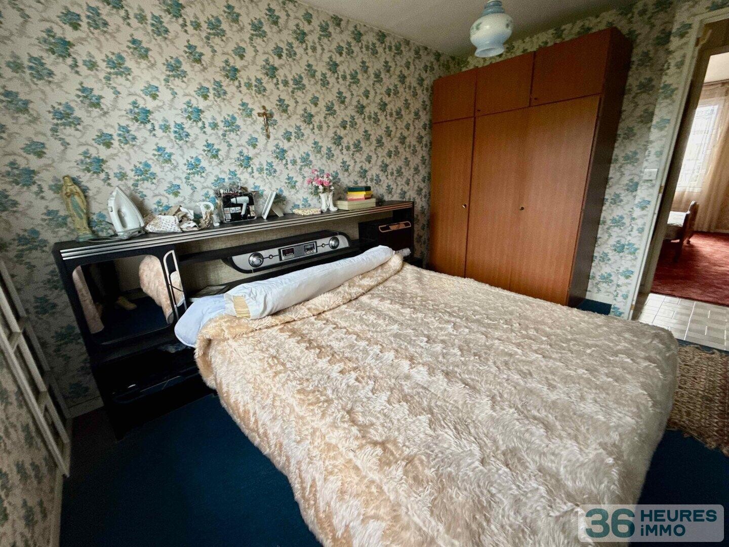 Maison 3 pièces de 83,56 m² + combles non aménagés de 80m² + sous-sol total de 67 m²