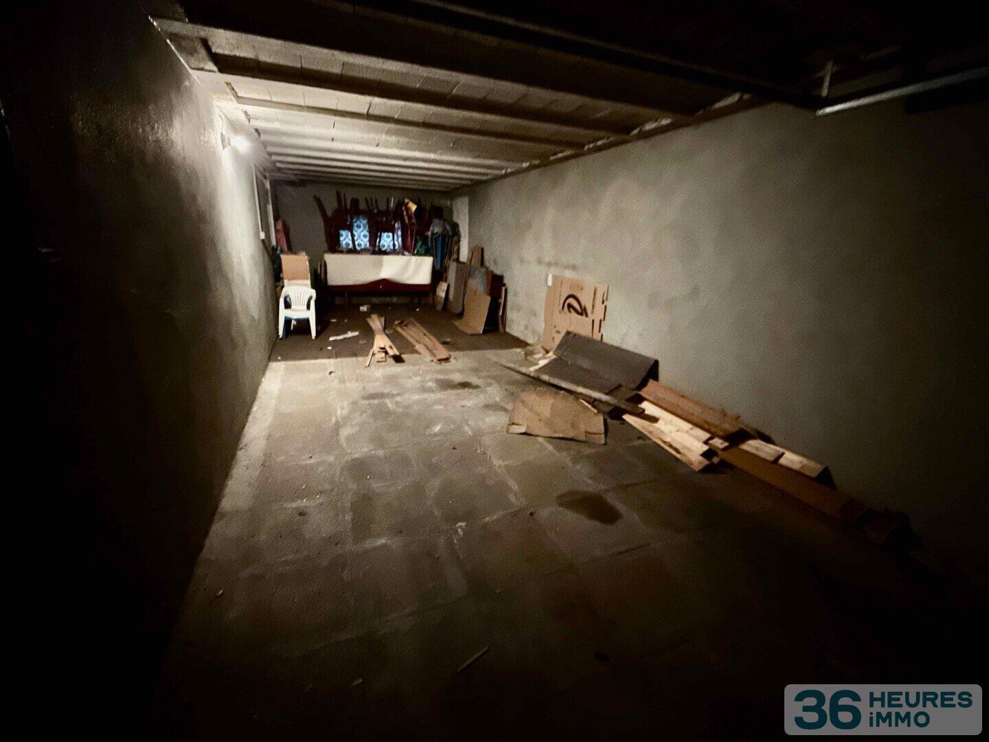 Maison 3 pièces de 83,56 m² + combles non aménagés de 80m² + sous-sol total de 67 m²