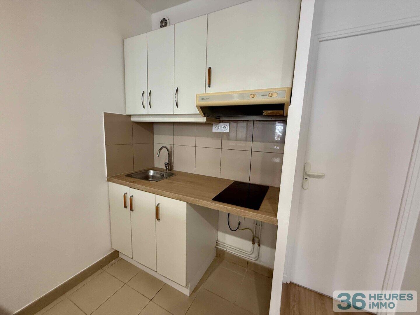 Studio proche métro Vaugirard