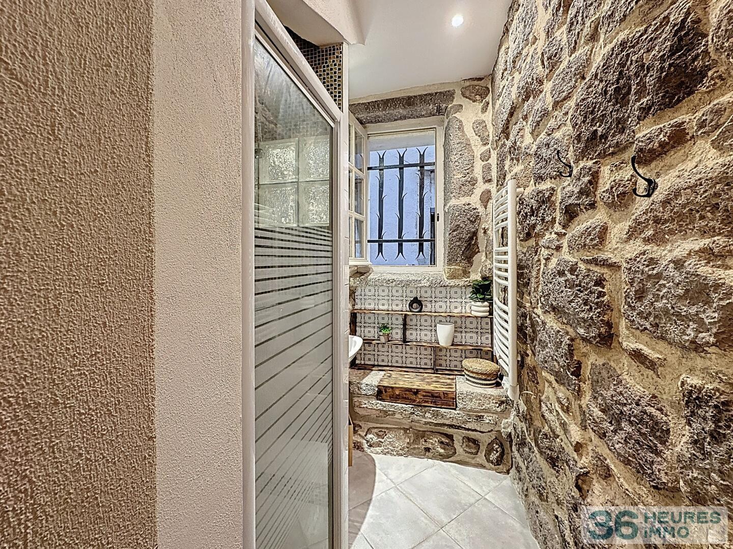 Maison de caractère rénovée – 3 appartements prêts à louer