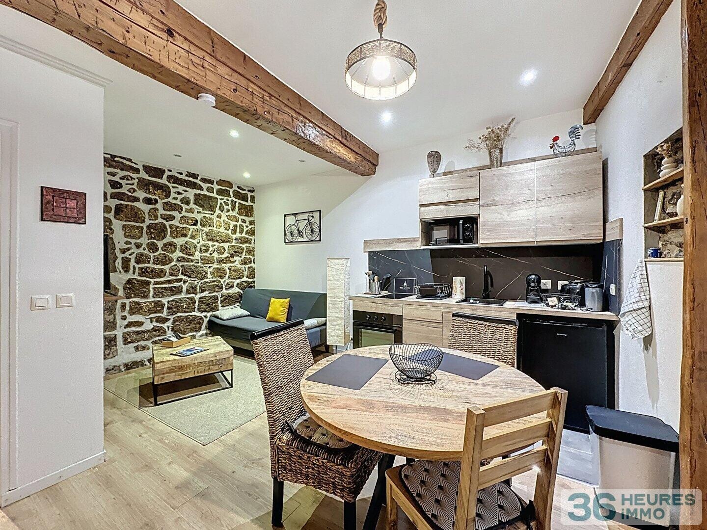 Maison de caractère rénovée – 3 appartements prêts à louer