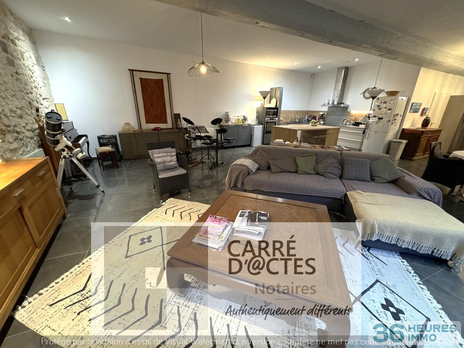 Maison de village avec extérieur et stationnement