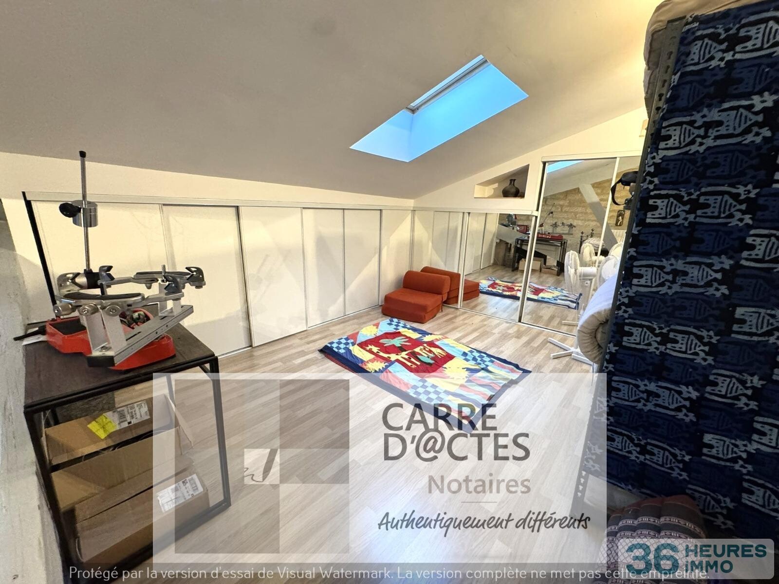 Maison de village avec extérieur et stationnement