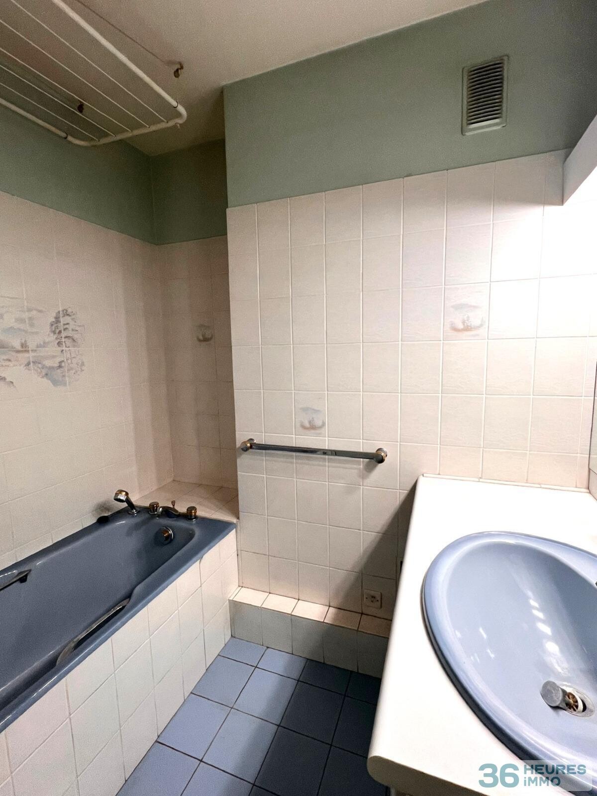  APPARTEMENT T4 AVEC BALCON ET CELLIER