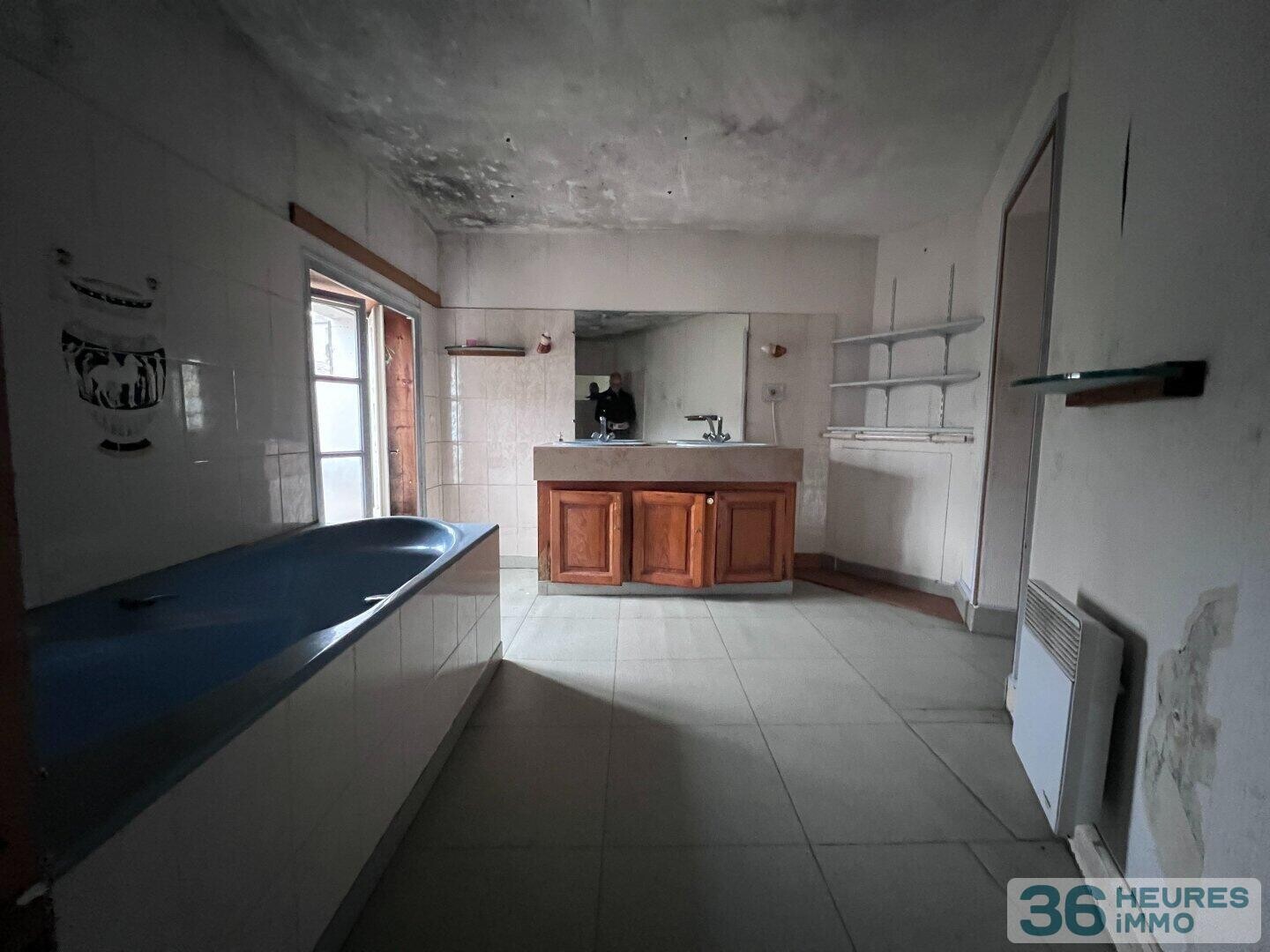 MAISON DE BOURG JAVERLHAC