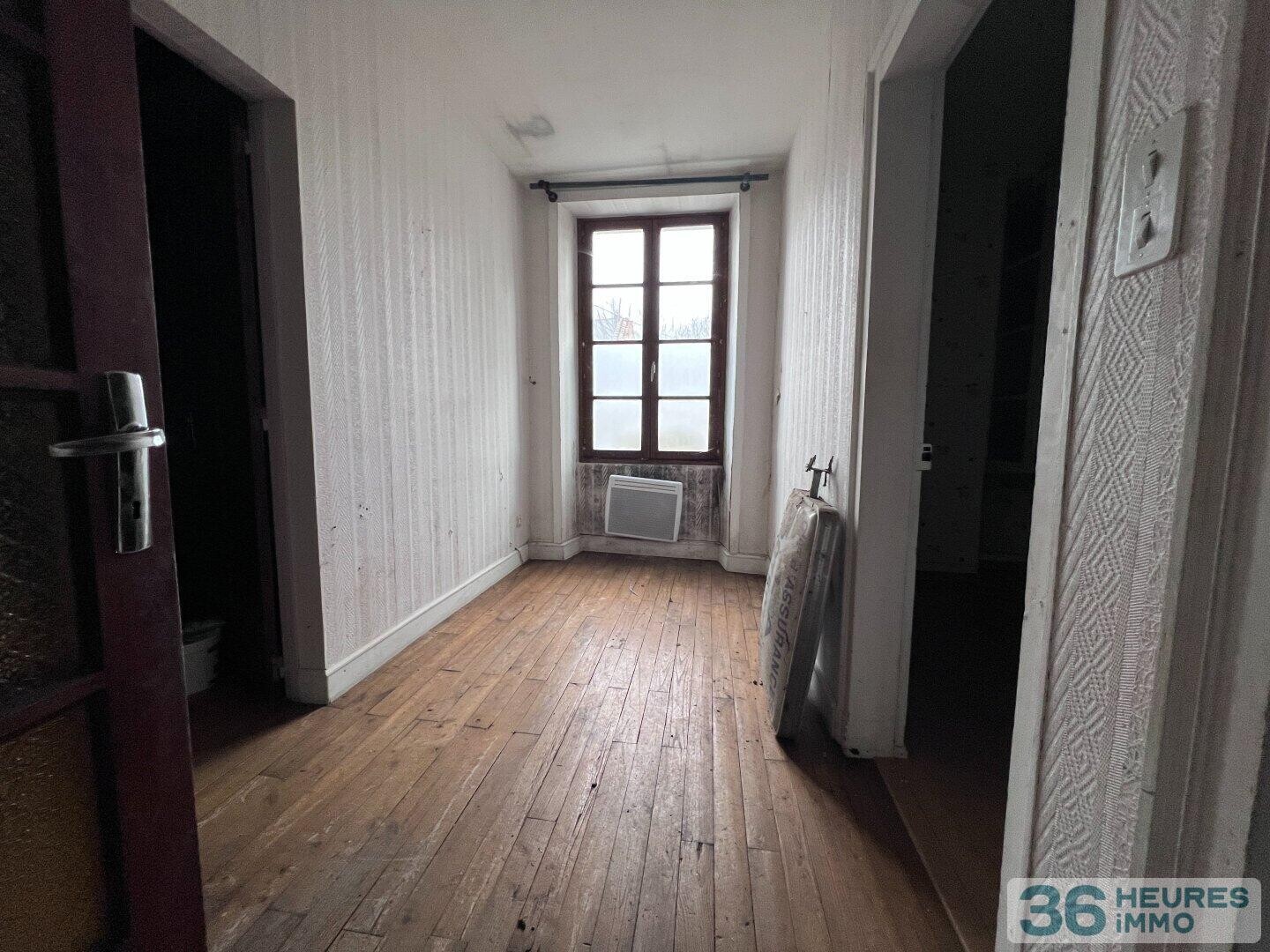 MAISON DE BOURG JAVERLHAC