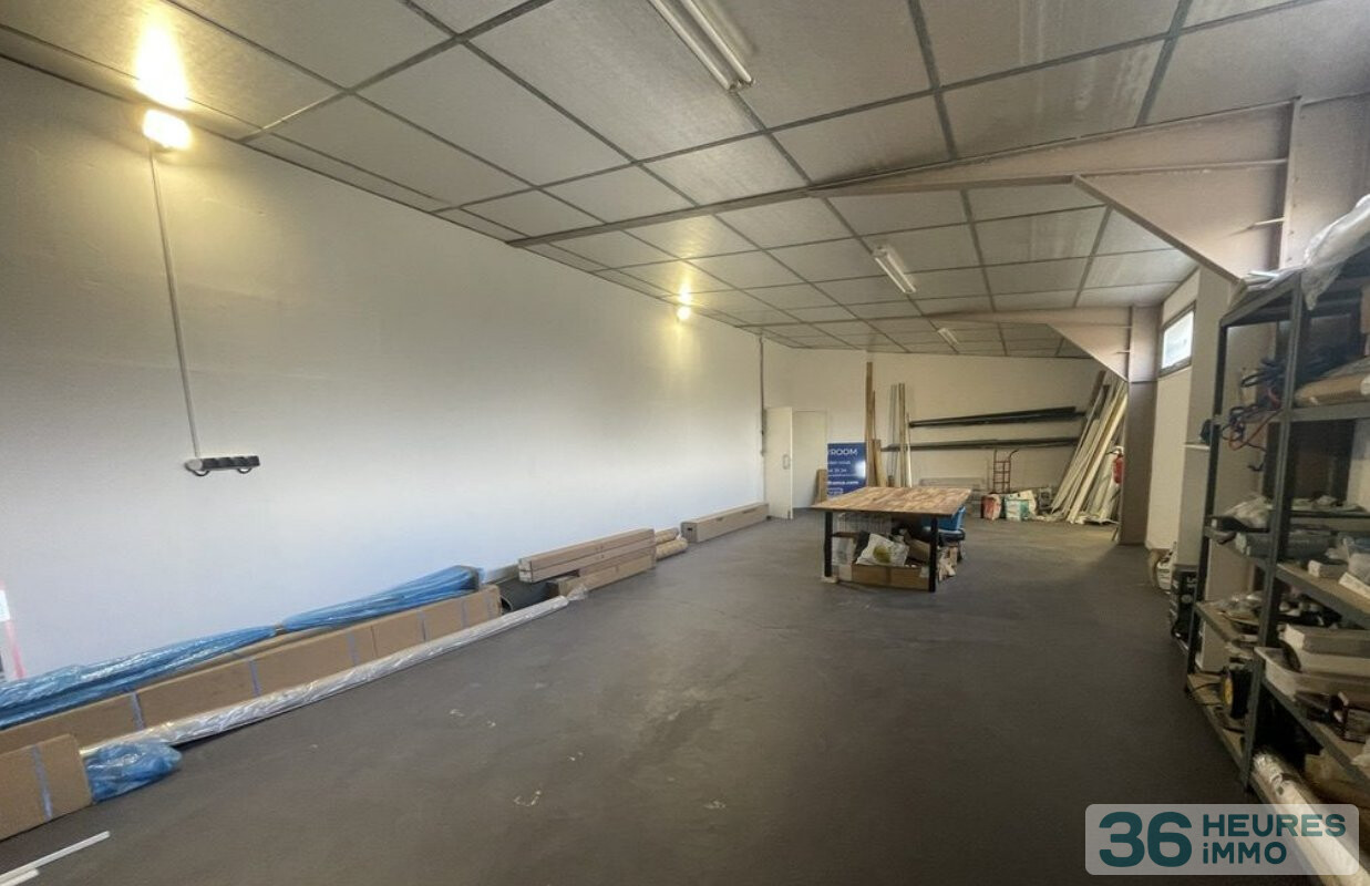 local commercial plus terrain constructible