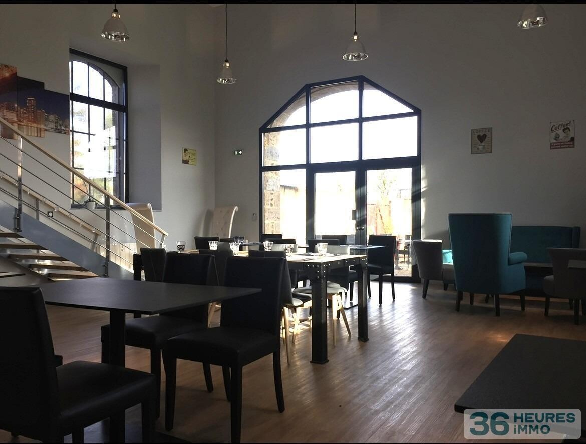 VENTE PROPRIETE en Centre-ville d'ERNEE, en Mayenne