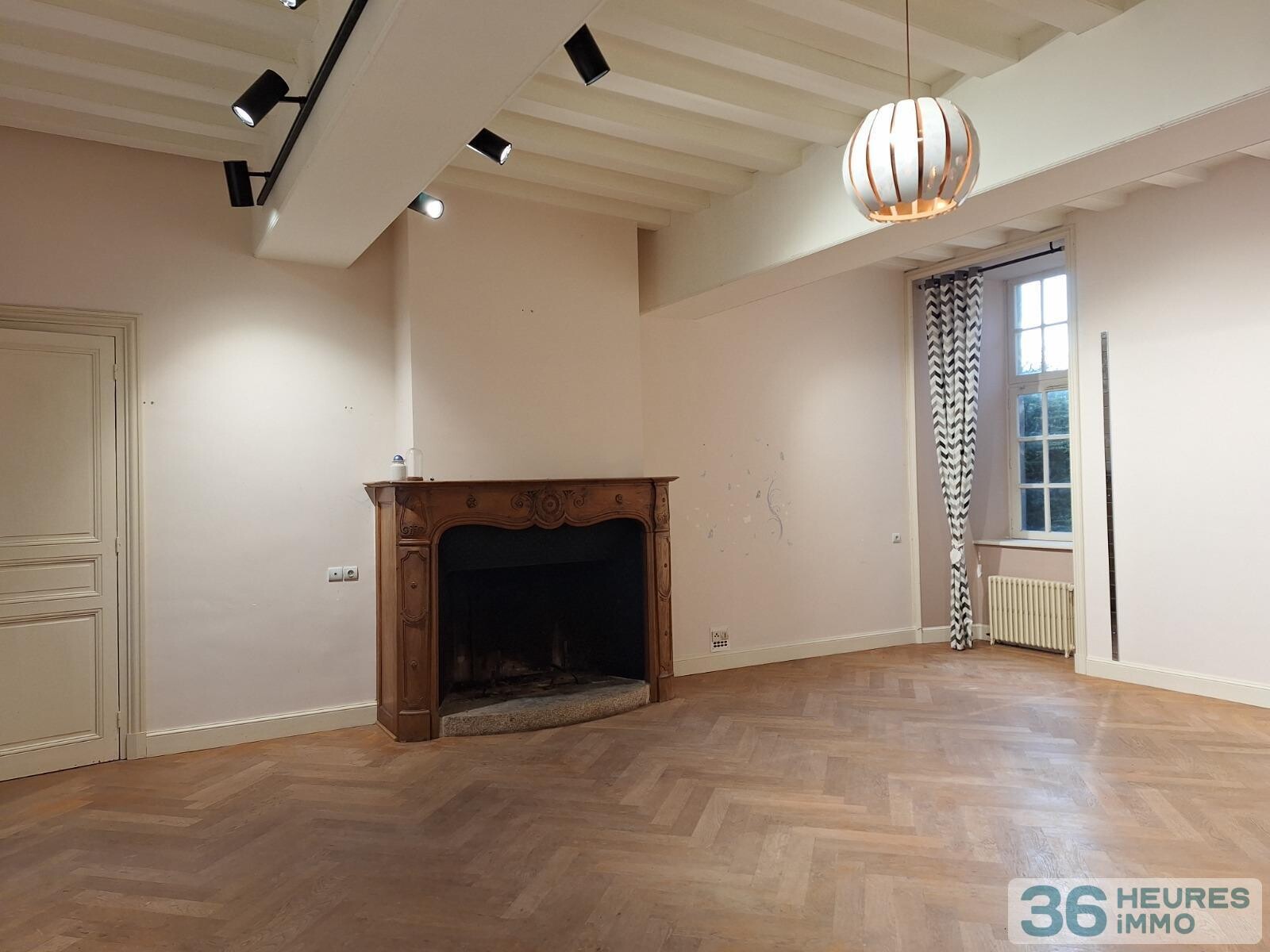 VENTE PROPRIETE en Centre-ville d'ERNEE, en Mayenne