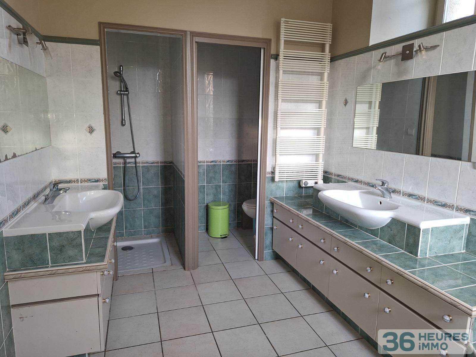 VENTE PROPRIETE en Centre-ville d'ERNEE, en Mayenne