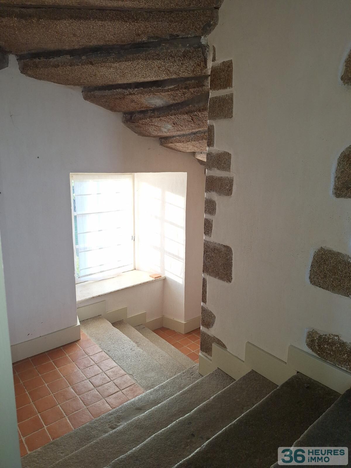 VENTE PROPRIETE en Centre-ville d'ERNEE, en Mayenne