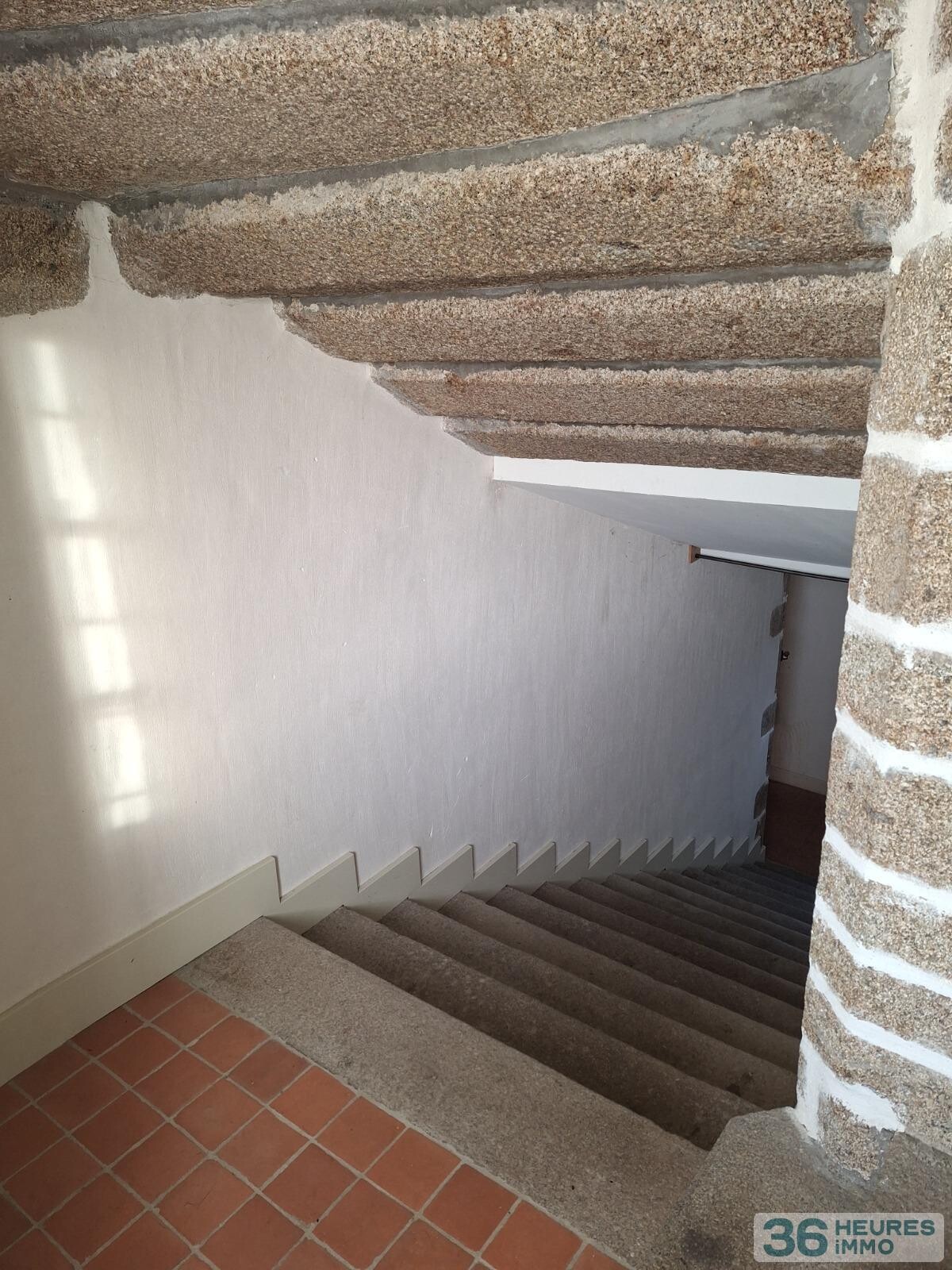 VENTE PROPRIETE en Centre-ville d'ERNEE, en Mayenne