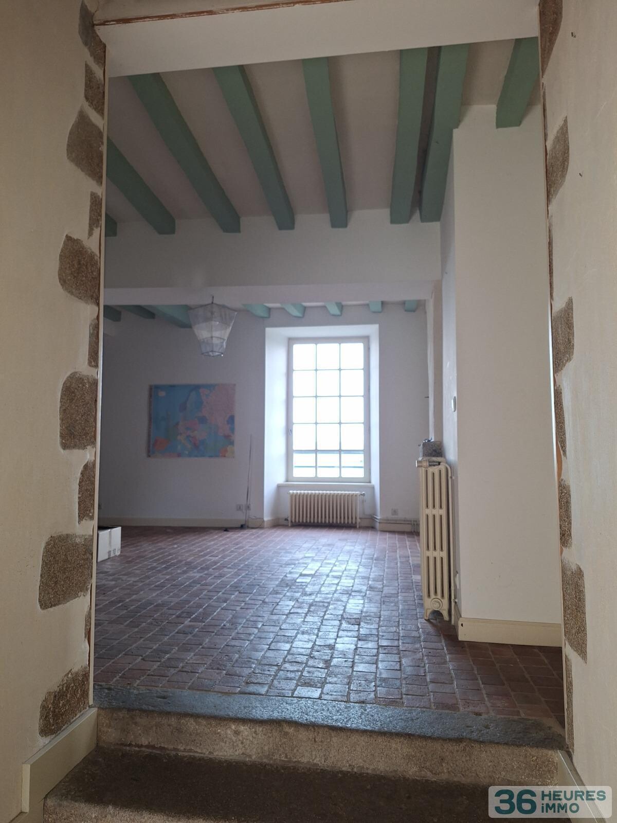 VENTE PROPRIETE en Centre-ville d'ERNEE, en Mayenne