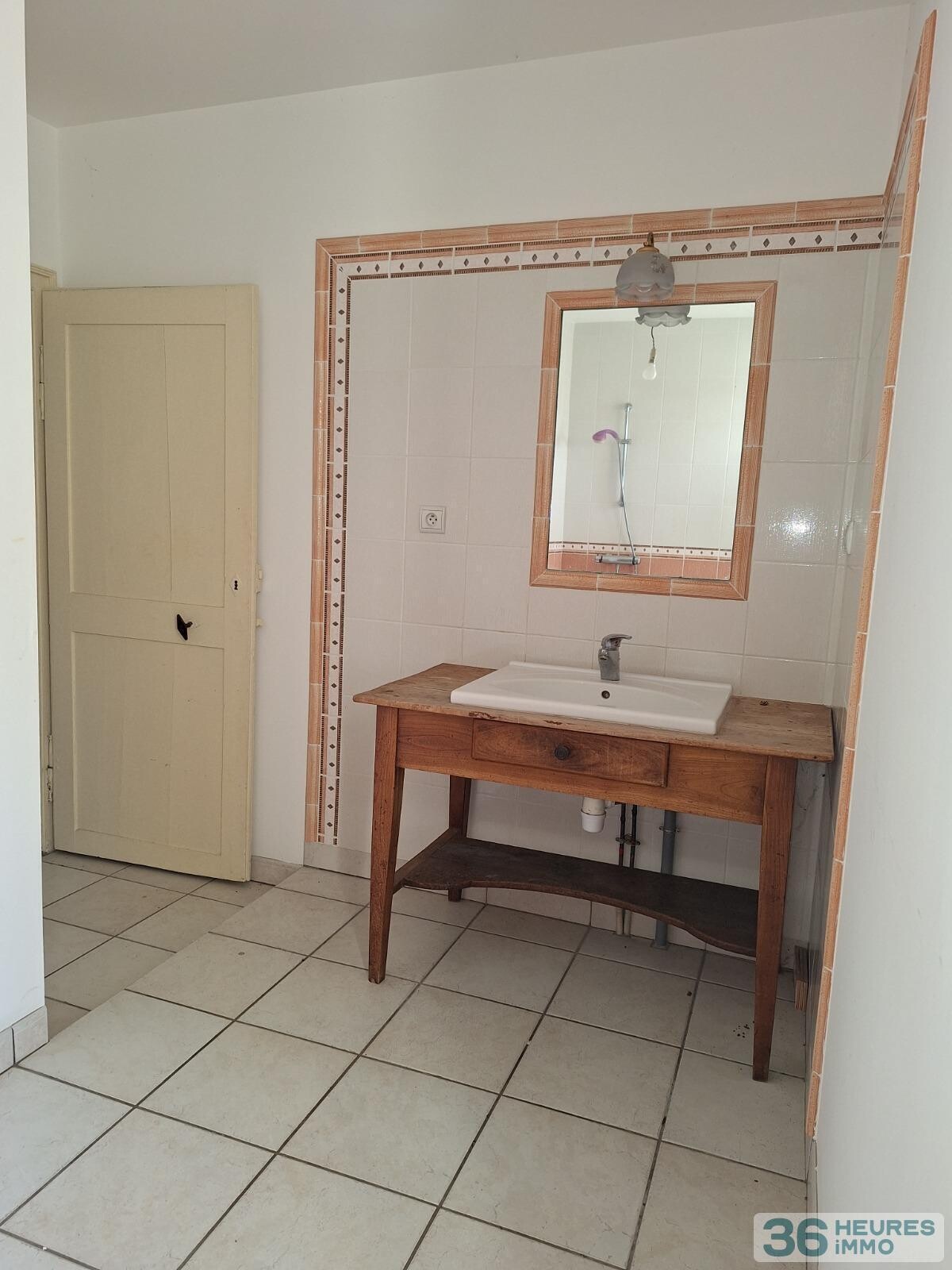 VENTE PROPRIETE en Centre-ville d'ERNEE, en Mayenne