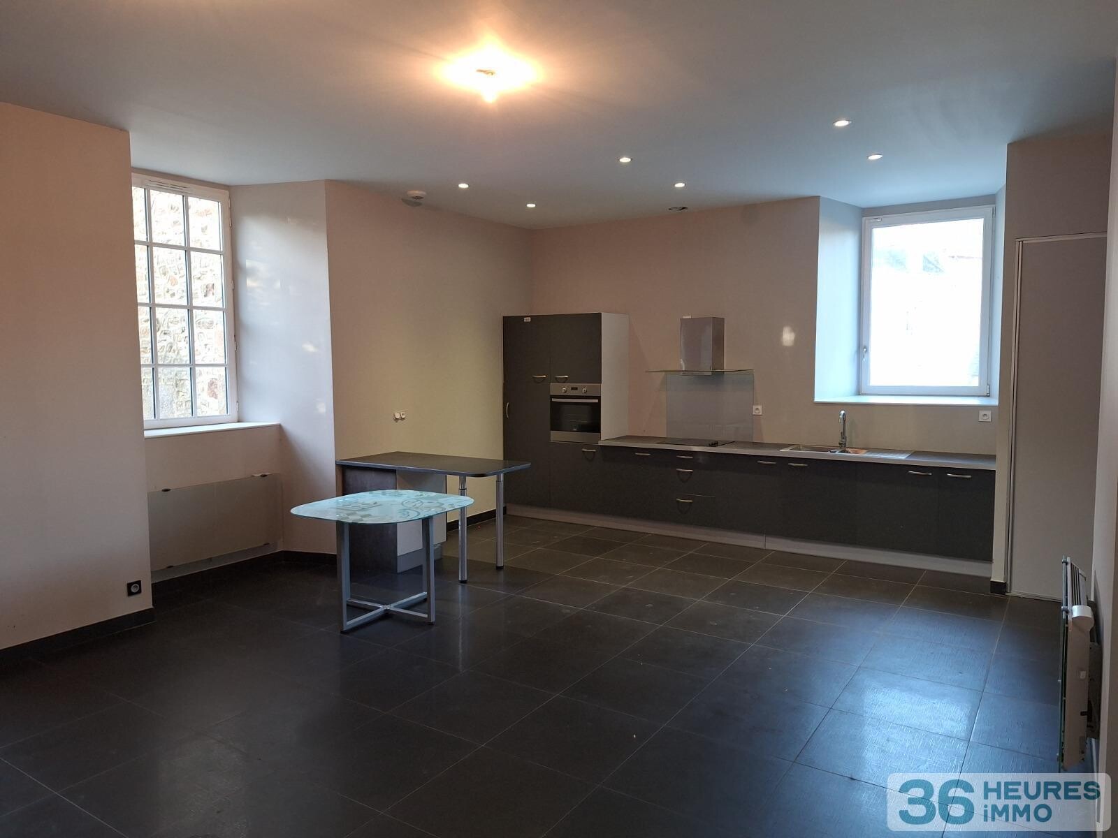 VENTE PROPRIETE en Centre-ville d'ERNEE, en Mayenne