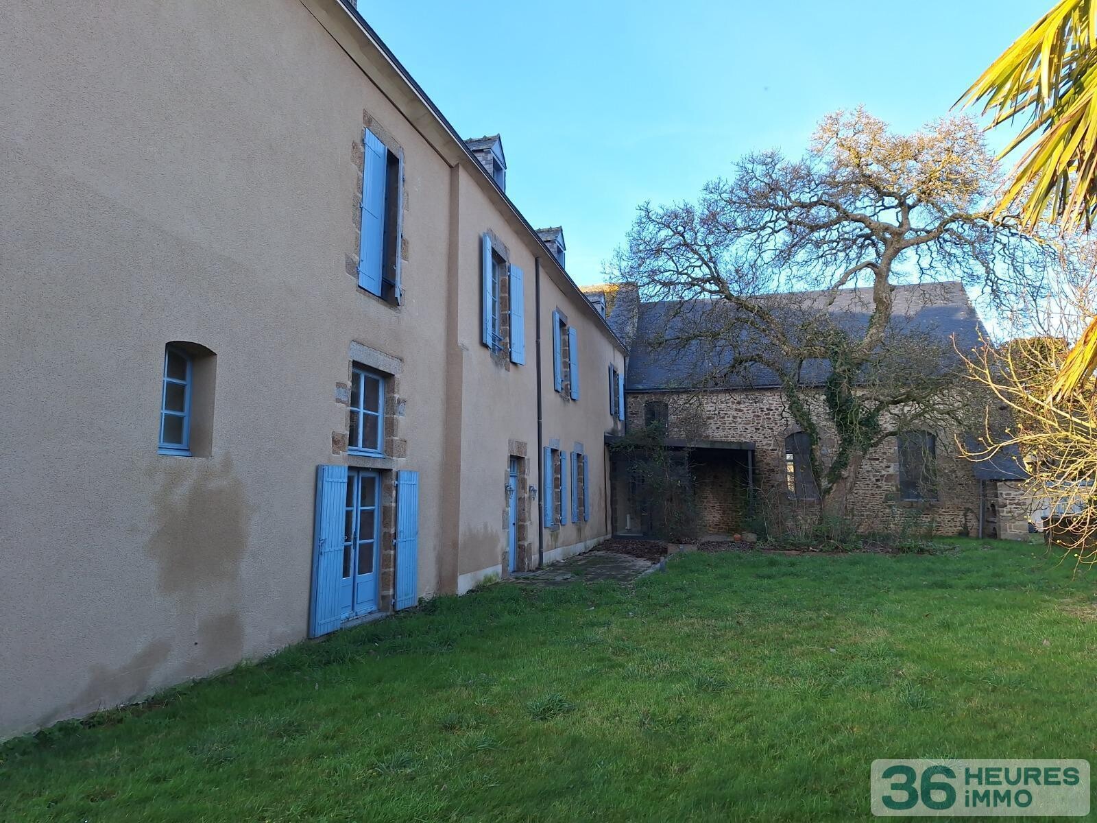 VENTE PROPRIETE en Centre-ville d'ERNEE, en Mayenne