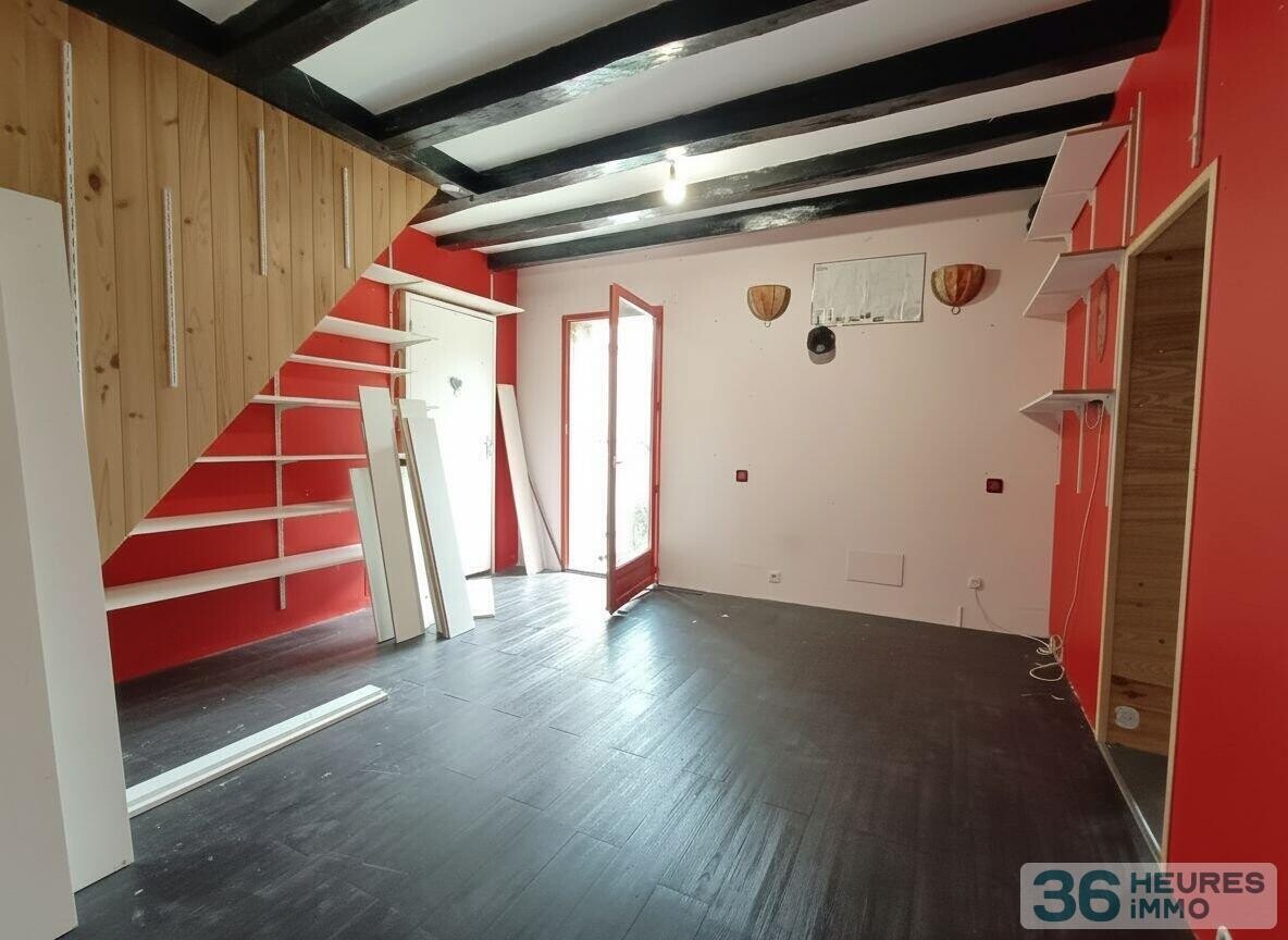 Longère à rénover à Saint Amand Longpré