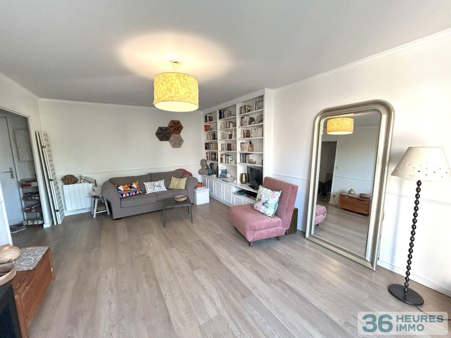 Appartement 2 pièces de 50 m² avec balcon et parking