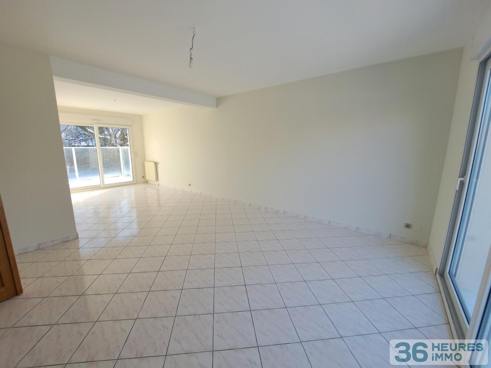 PREMARTINE - PLAIN PIED AVEC GARAGE 