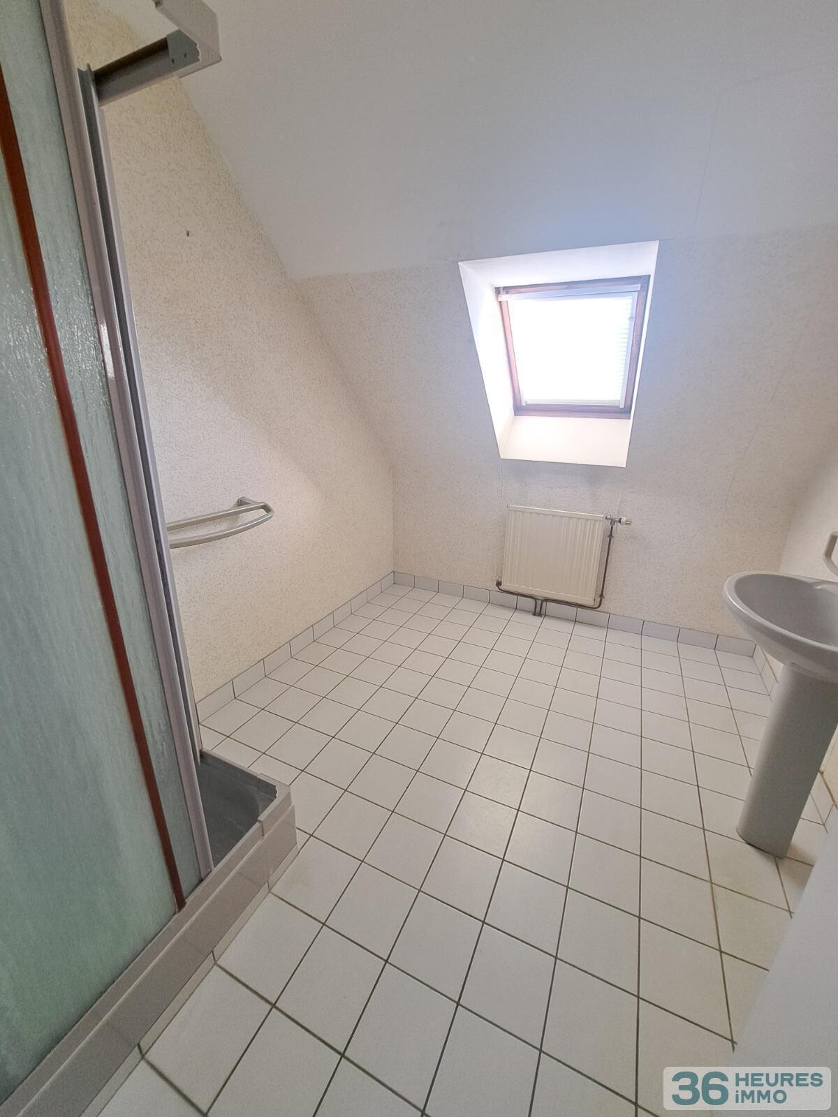 PREMARTINE - PLAIN PIED AVEC GARAGE 