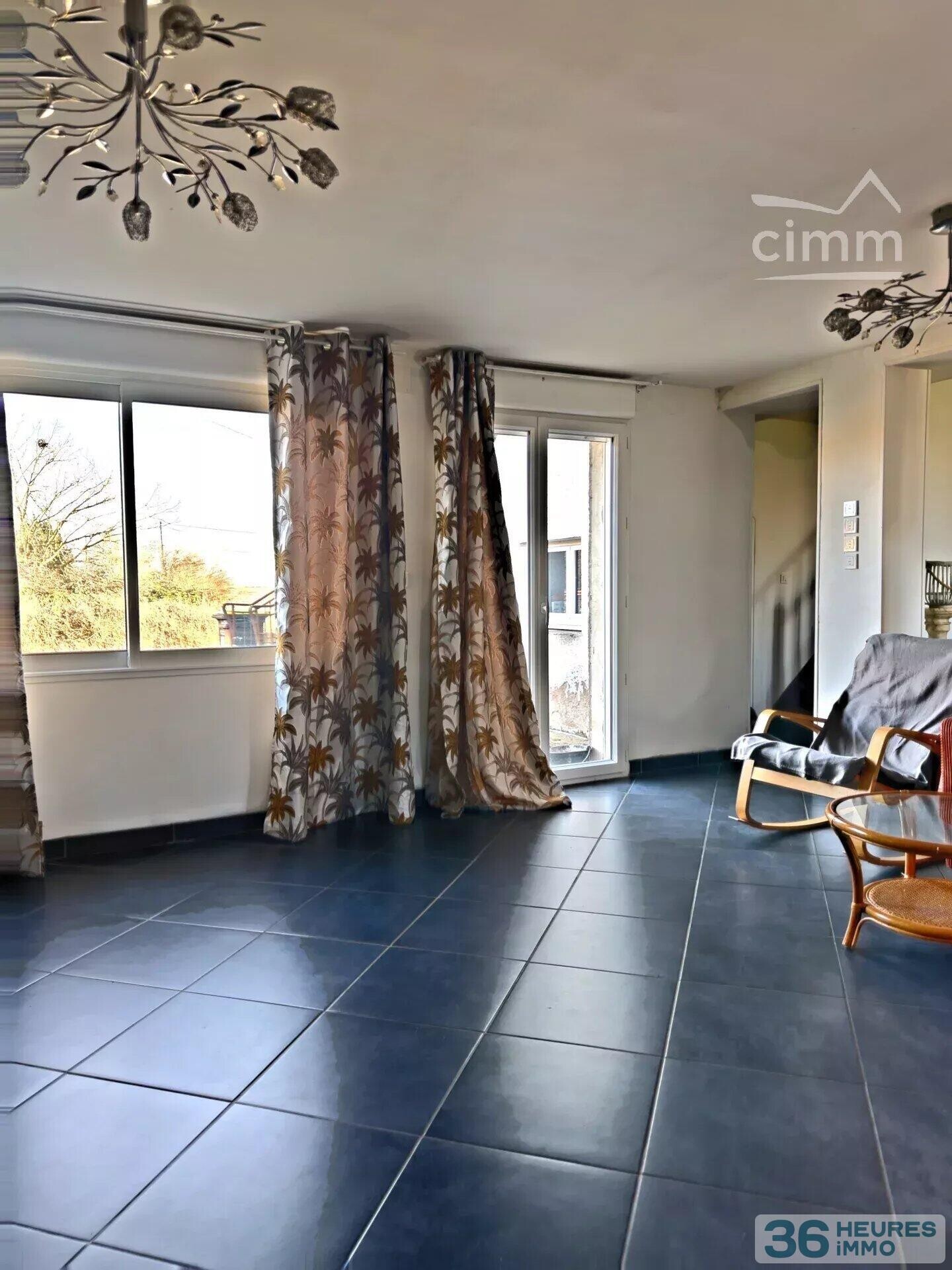 A VENDRE-Maison ancienne SUR de 1 514 m² DE TERRAIN-SECTEUR LA ROCHE EN BRENIL