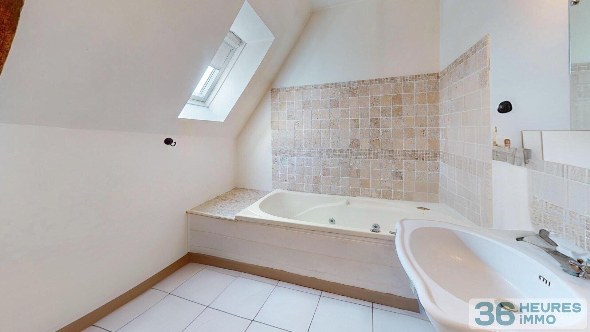 Maison de ville rénovée avec charme et authenticité